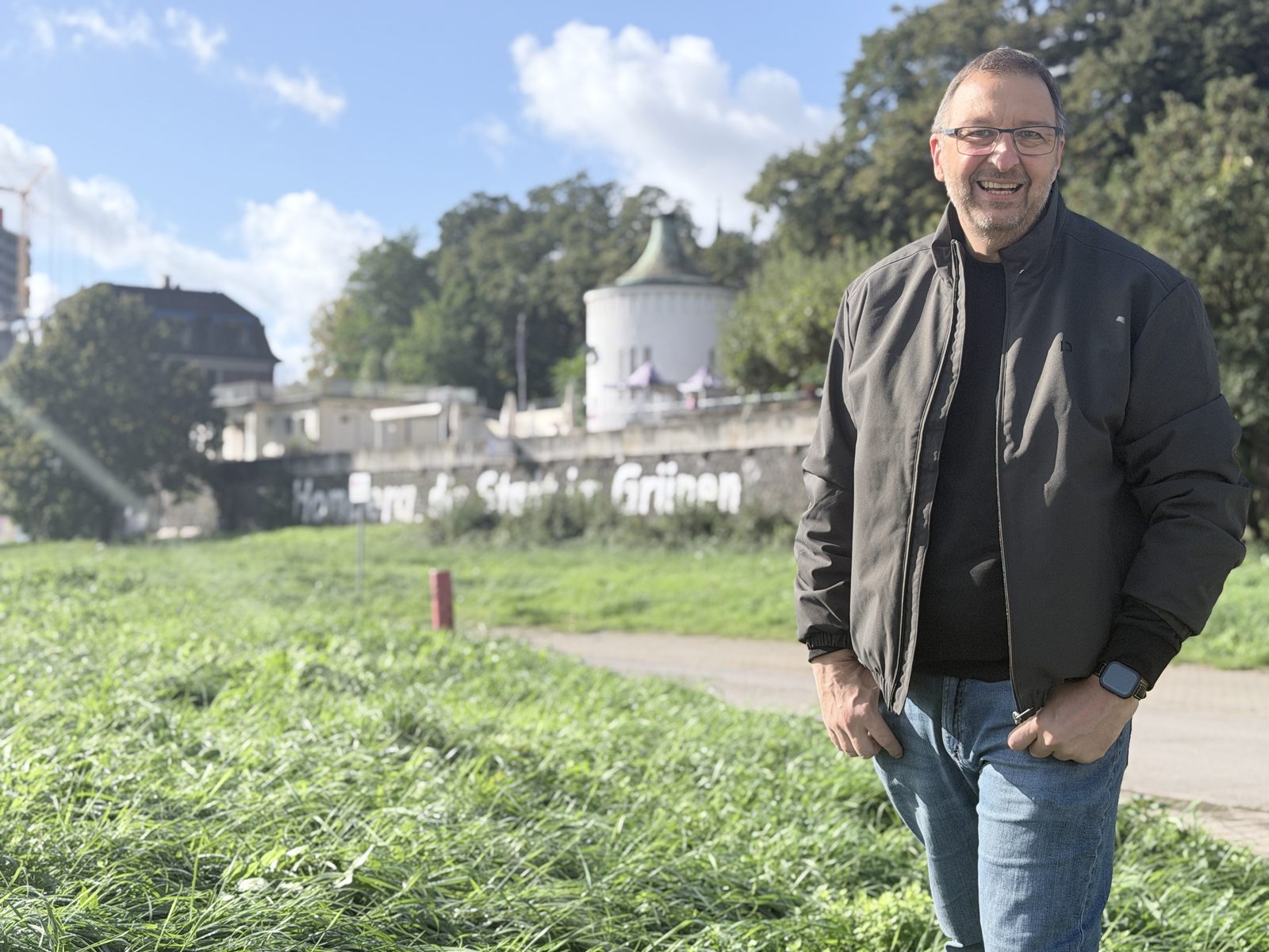 Marco Peters an den Rheinwiesen in Duisburg.